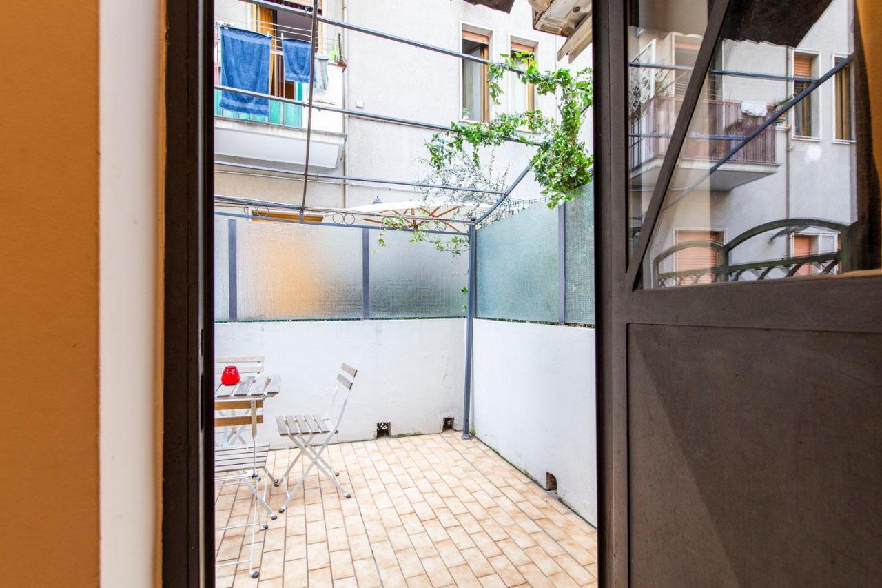 מילאנו Extensive Terrace Navigli Toy Artistic Apartment מראה חיצוני תמונה