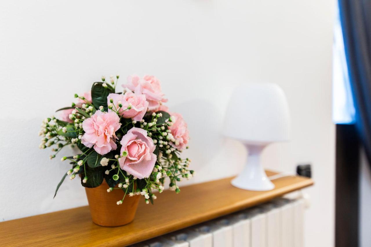 מילאנו Extensive Terrace Navigli Toy Artistic Apartment מראה חיצוני תמונה