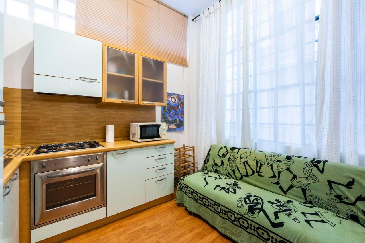 מילאנו Extensive Terrace Navigli Toy Artistic Apartment מראה חיצוני תמונה